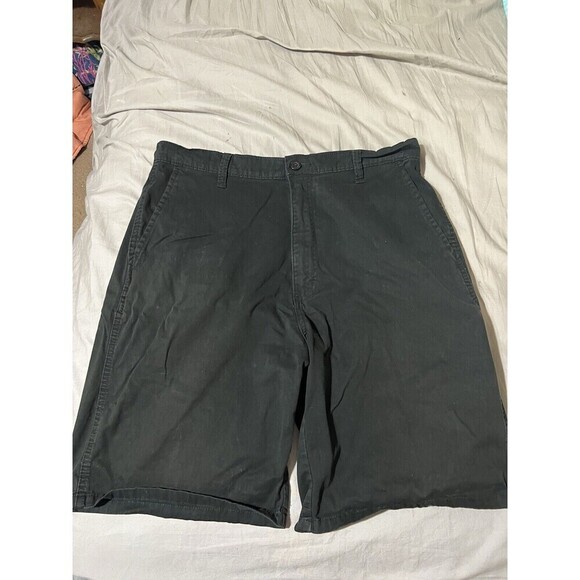 Wrangler Authentics Men’s Size 34 Black Cargo Pockets - Picture 1 of 3